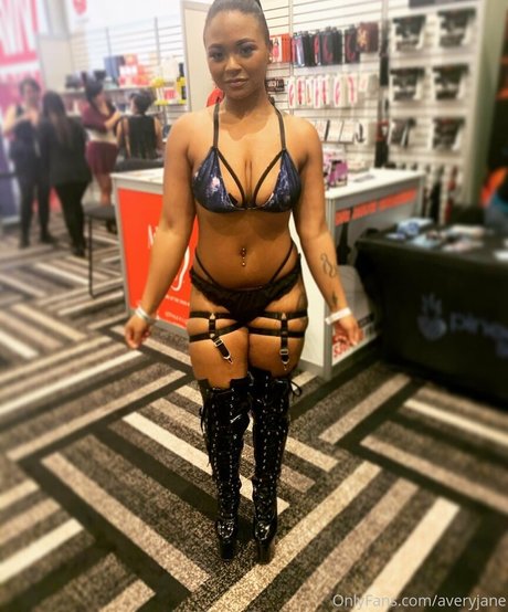 averyjane セックスモデル 写真