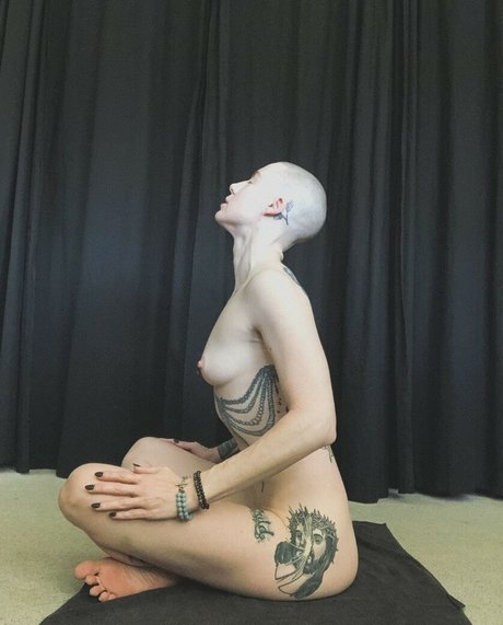 フェラチオ 射精 オンリーファンズ 無料 写真