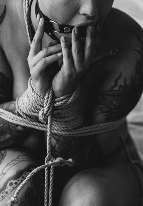 asmr POV オンリーファンズ セクシーxxx 画像