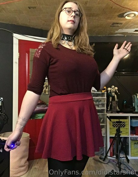 小さいペニスのオンリーファンズ ホット ギャラリー