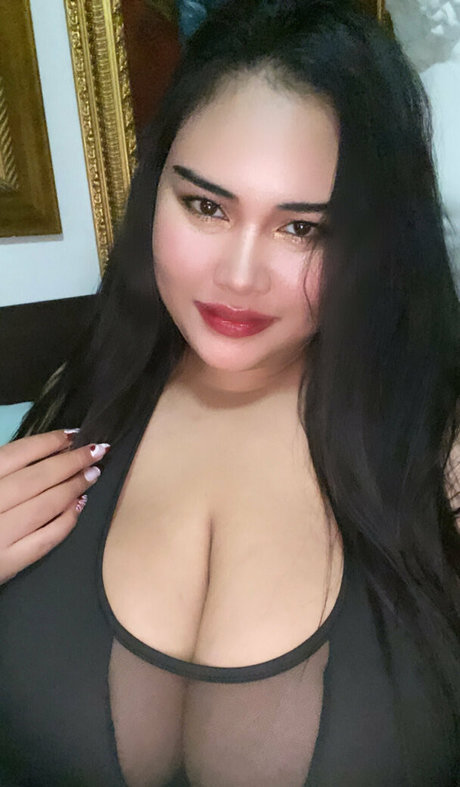 badienana92 ヌードのポルノスター 画像