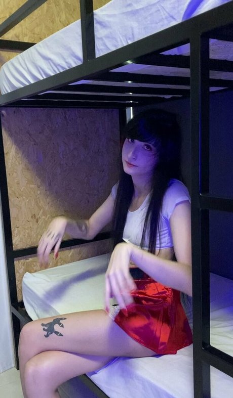 kryzarehfree 素敵なモデル 写真