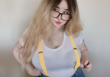 cherrikissu エロティックなスター 画像