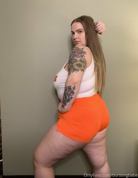 burstingbabe 高品質モデル 写真