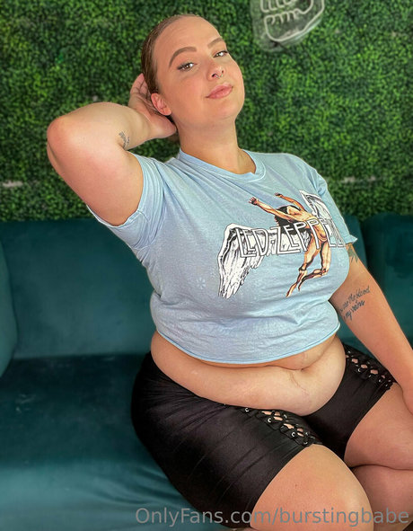 burstingbabe セクシー女優 写真