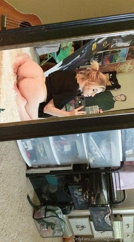 TheGoldenGoddes ポルノモデル 写真