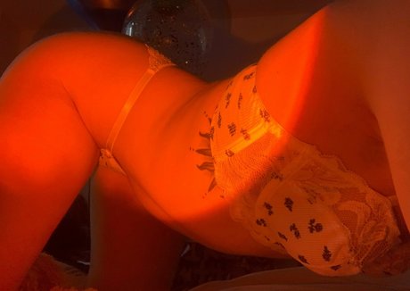 Kitkatbaby999 スター 裸 写真