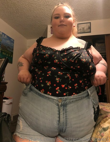 plussizecactusflower2 ポルノスター アダルト ギャラリー