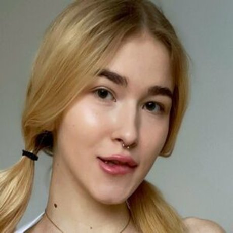maddiegrey HDモデル 写真