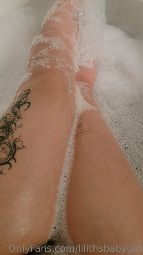 lilithsbabygirl 高品質モデル 画像