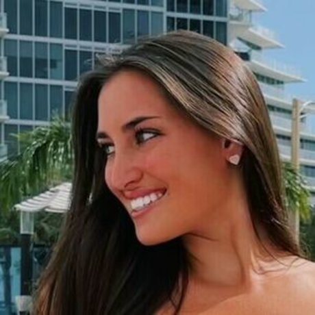 Taylor Alessi ヌードモデル 画像