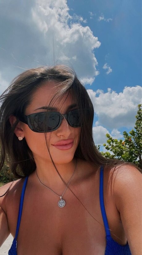 Taylor Alessi 完璧なモデル 写真