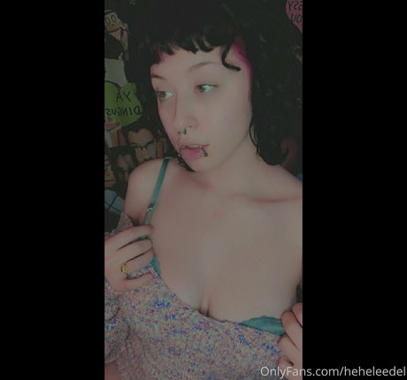 ティーンのPOV オンリーファンズ セクシー 写真