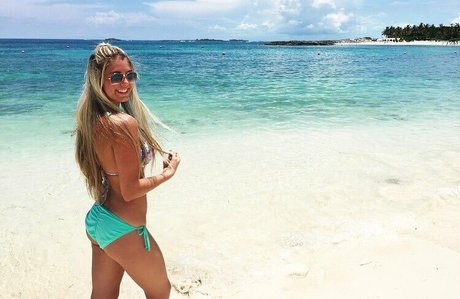 アナルフェチオンリーファンズ セクシーヌード 写真