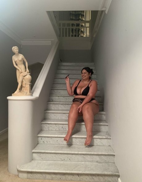 kiwibbw 高品質モデル 写真