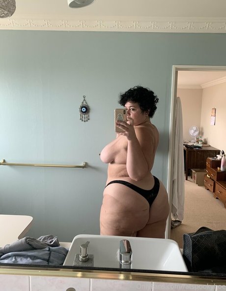 kiwibbw ポルノ女優 画像