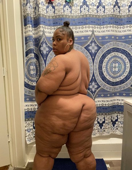 juicaaayyee ポルノ女優 写真