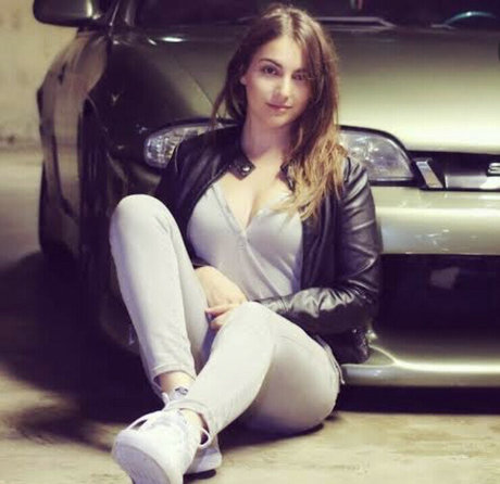 Emelia Hartford 高品質モデル ギャラリー