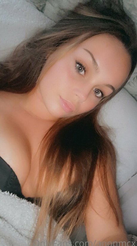 大きな乳首オンリーファンズ ホットxxx 写真