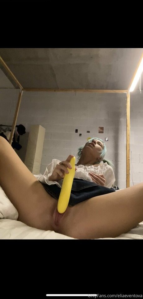 eliaeventova ヌードモデル 写真