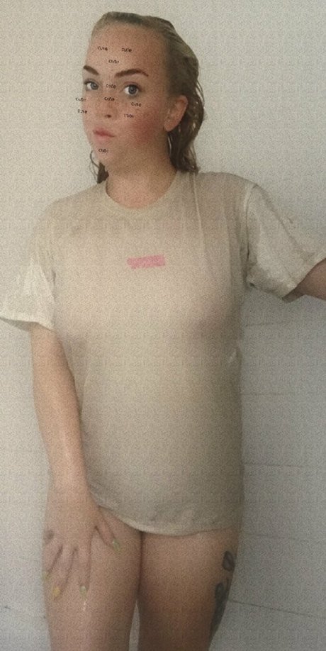 antoniopearl98 独占女優 画像
