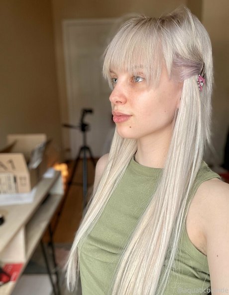 黒のランジェリーオンリーファンズ ヌード ギャラリー