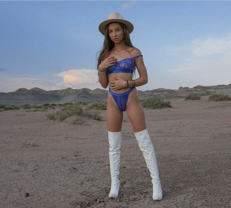 Brittany Flemming アートモデル 画像