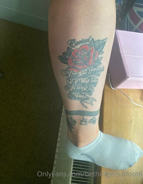 amazonbeth 6foot6 ホットスター 写真