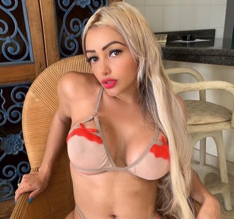 Barbie Michelle ポルノスター エロティック 写真