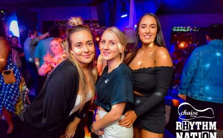 濡れたオマンコオンリーファンズ ホット裸 画像