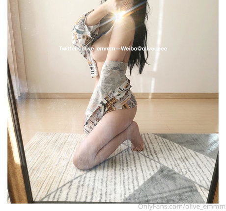 ブラックマジックオンリーファンズ 裸 写真