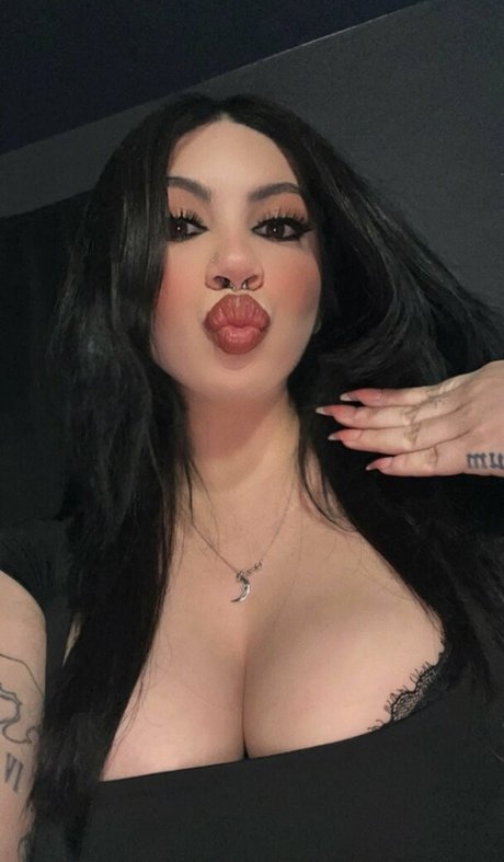 Edwardspidermonkey エロティック女優 画像