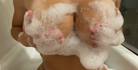 redmil 完璧な女優 画像