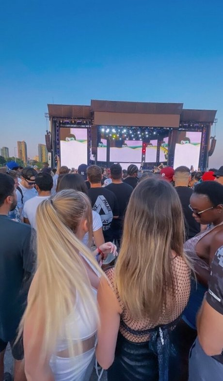 Hailey F アダルト女優 画像