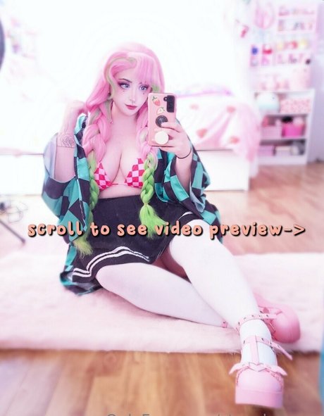 Strawbunnny トップポルノスター ギャラリー