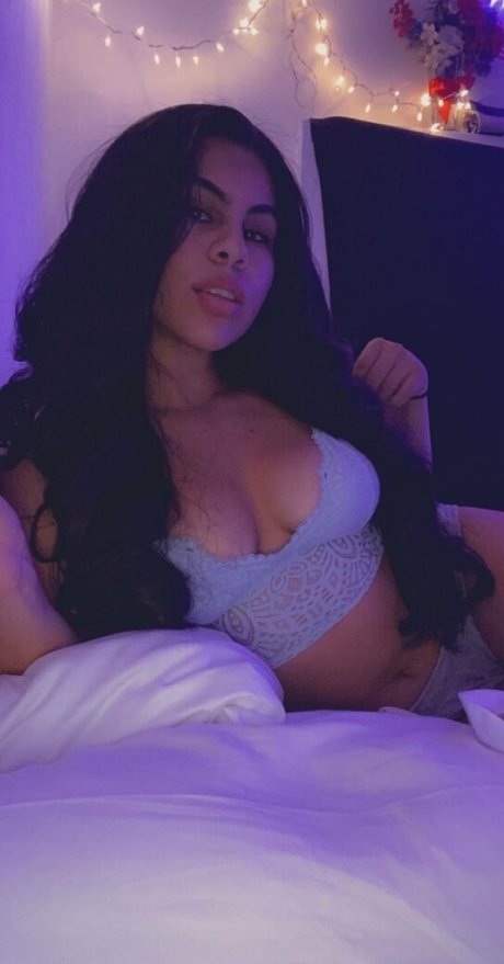 alexisbtelles ポルノモデル 写真