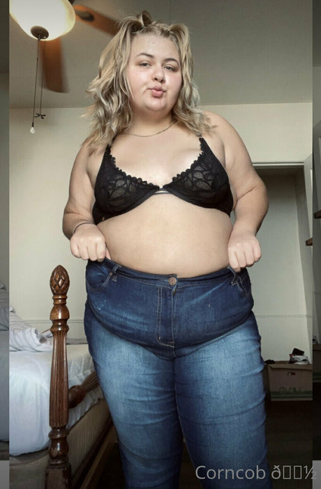 plussizebrattt2 独占スター 写真