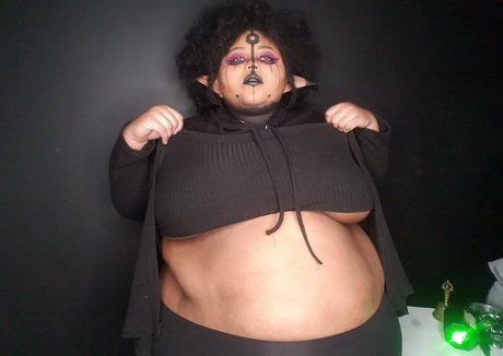 lilmsfluffy 可愛いモデル 写真
