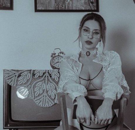 Kit Lilith かわいいポルノスター 写真