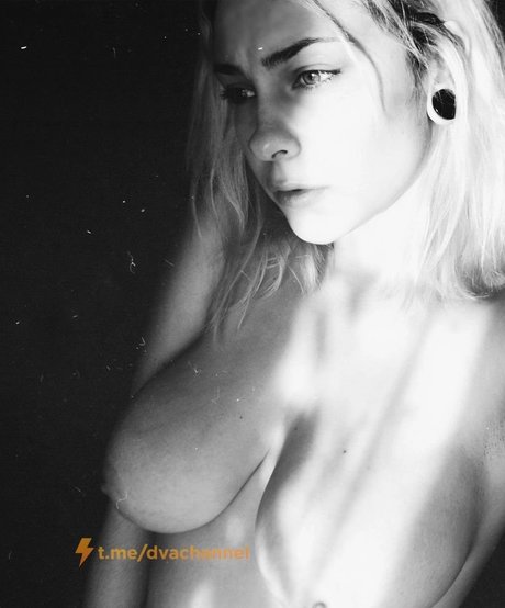 Kit Lilith セクシー女優 画像