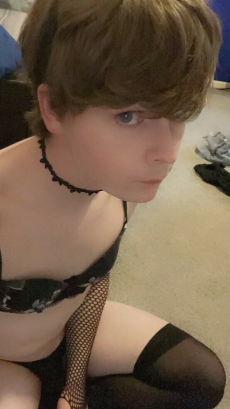 Femboy Fishing アダルトスター 画像