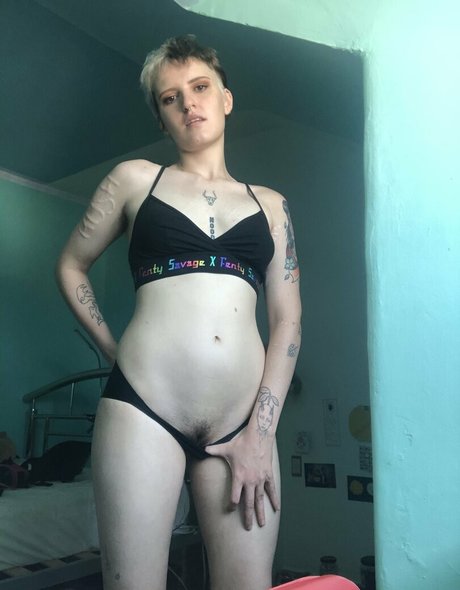 freeslxttydomboy 独占女優 画像