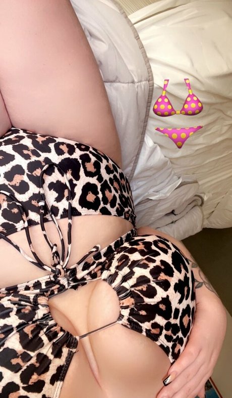 Emily Gillick かわいいスター 画像