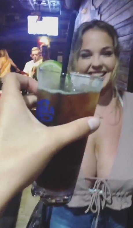 Emma Greenshields トップ女優 写真