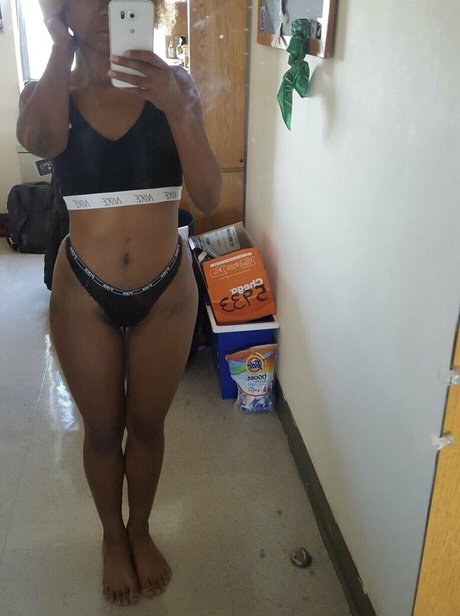 broskithebull ポルノスター 裸 写真