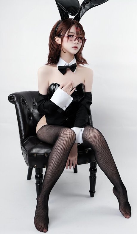 Youmeko セクシーモデル 画像