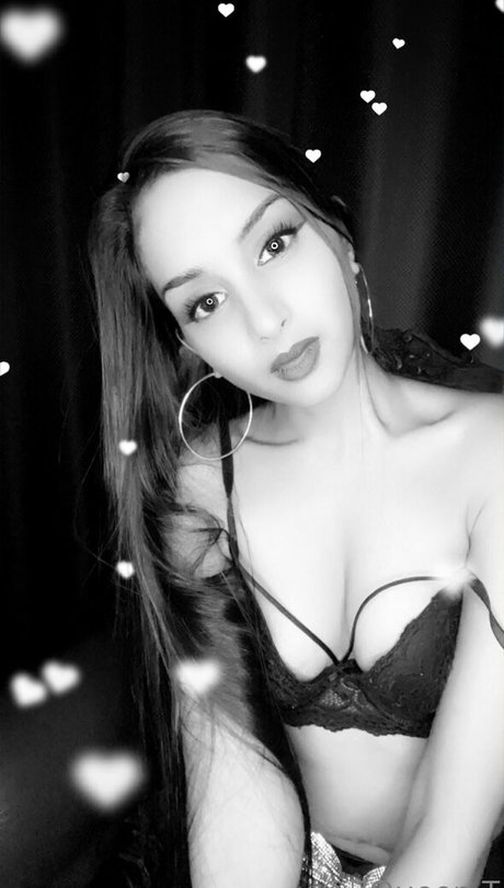 thequeentrish ヌードスター 写真