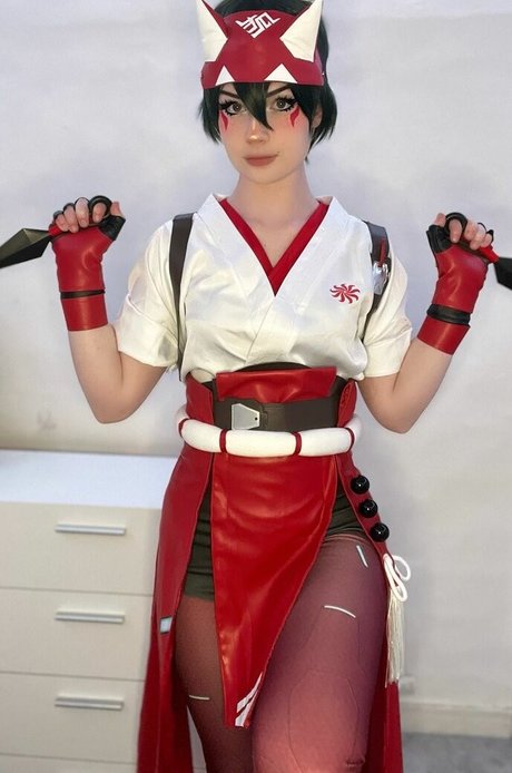 熟女潮吹きオンリーファンズ 美しい裸 写真