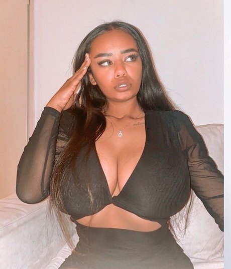 JustNati ポルノスター 美しい 写真