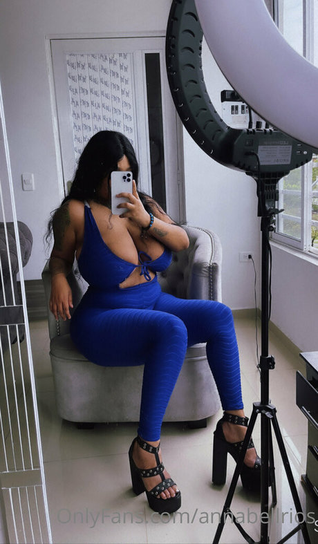 異人種間オンリーファンズ トップ 画像